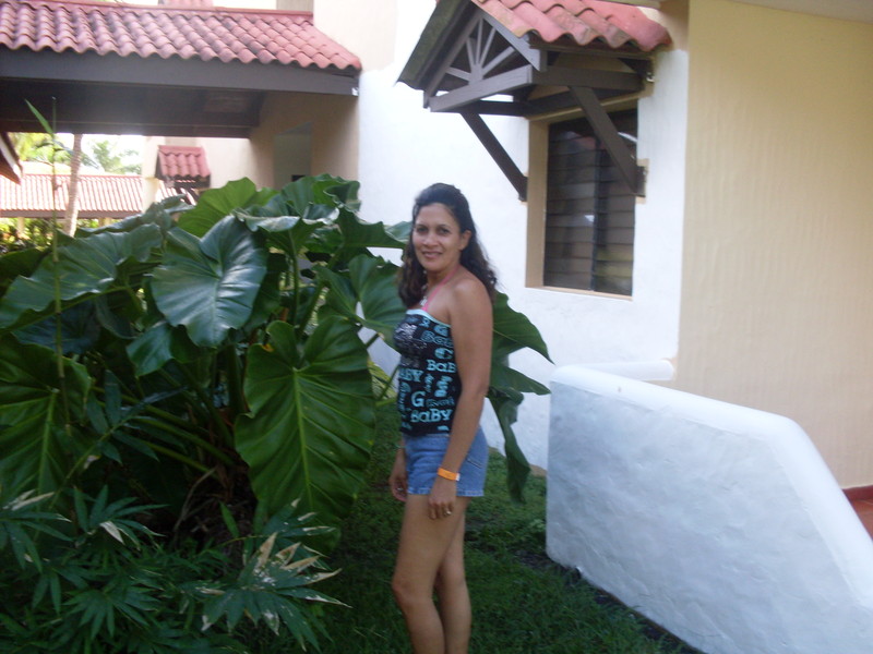 Date this nice looking Dominican Republic girl Eva from La Vega DO5277