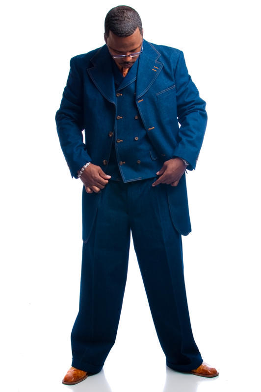 Date this voluptuous United States man Bernard22 from Birmingham US7761