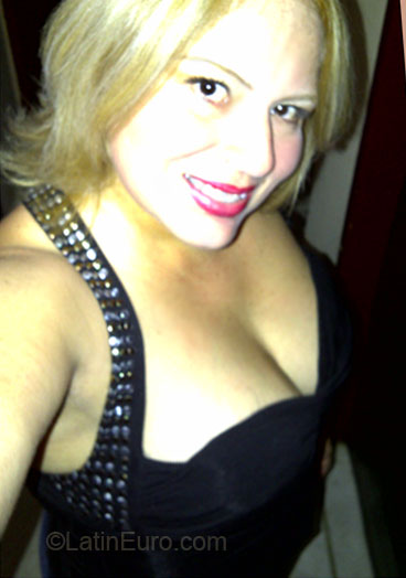Date this cute Venezuela girl Maria Lourdes from Barquisimeto VE35