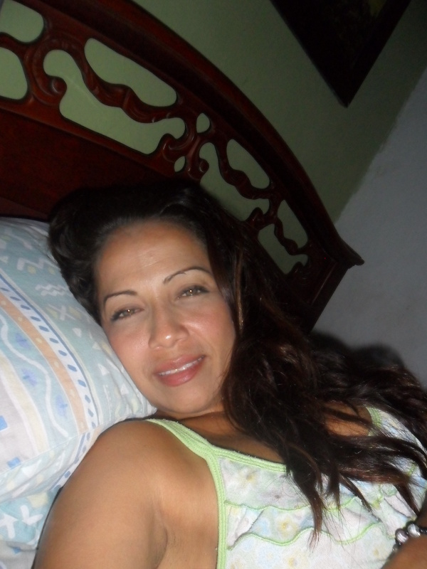Date this stunning Colombia girl Claudia patrici from Barranquilla CO5355