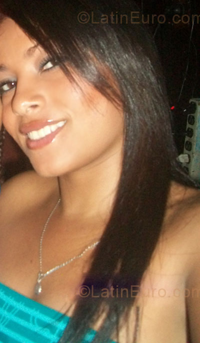 Date this passionate Colombia girl Jennifer Paola from Medellin CO7341