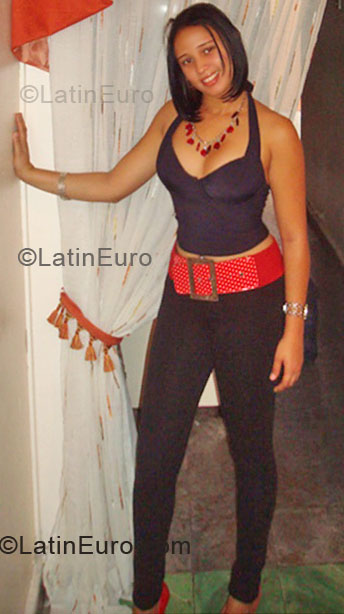 Date this delightful Dominican Republic girl Luisa from San Pedro De Macoris DO5375