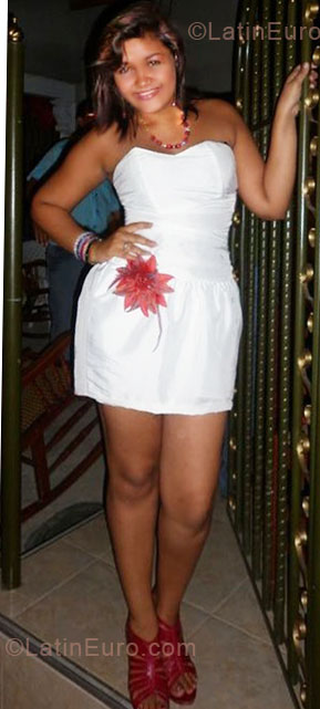 Date this beautiful Colombia girl Luisa Carolina from Sincelejo CO5398