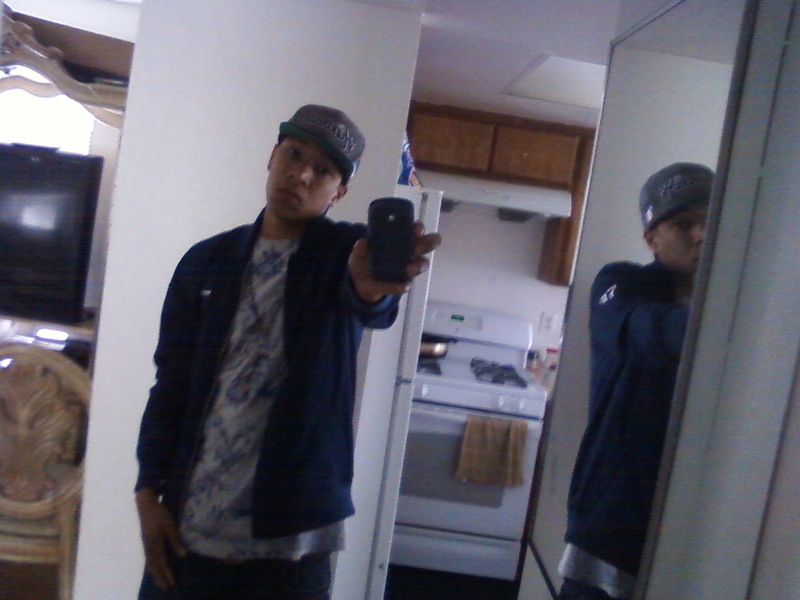 Date this young United States man Freshdadon from Los Angeles US7937