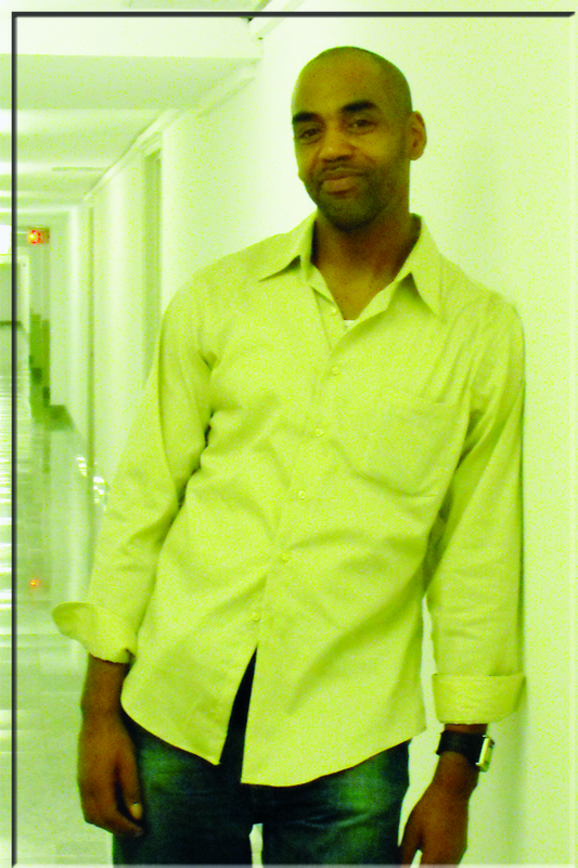 Date this hard body United States man HOTBOY from Paterson US7963