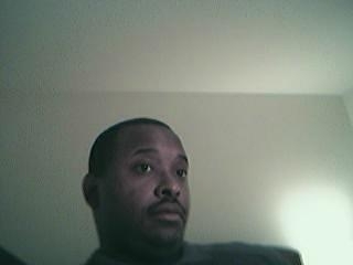 Date this nice looking United States man David from Washington US8006