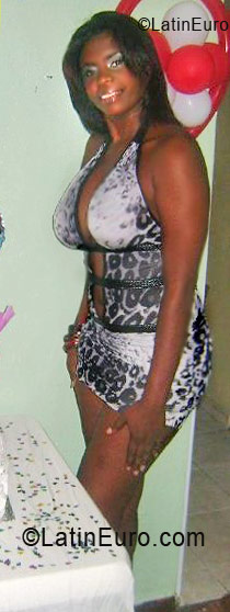 Date this georgeous Dominican Republic girl Arelis garcia from Santo Domingo DO7270