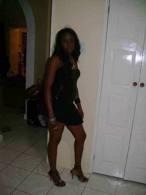 Date this funny Jamaica girl Mona from Jamaica GB430
