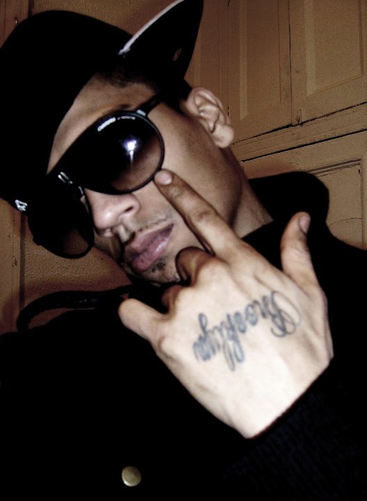 Date this funny United States man SHADYGHOST66 from Newark US8120