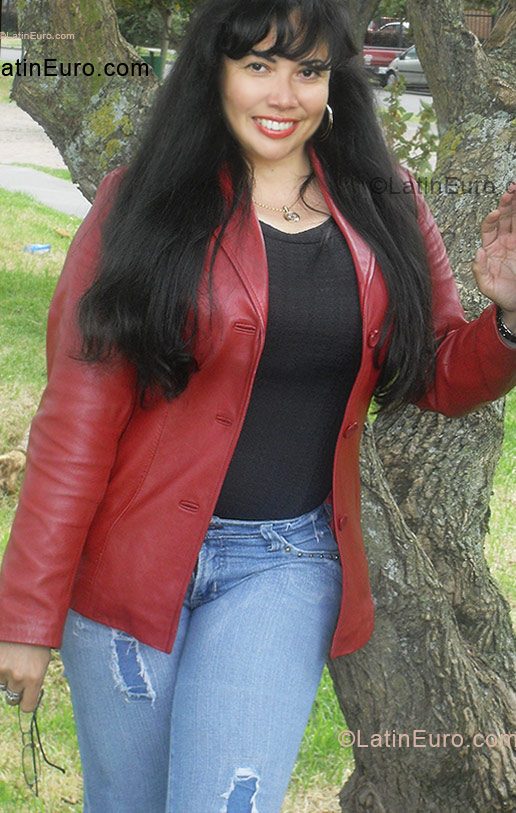 Date this gorgeous Colombia girl Monica from Bogota CO5539