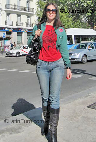 Date this sensual Brazil girl Sara from Rio Do Sul BR4018