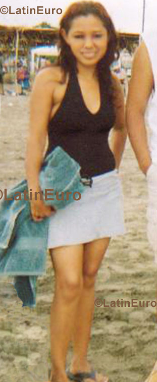 Date this good-looking Honduras girl Iris from El Progresso HN256