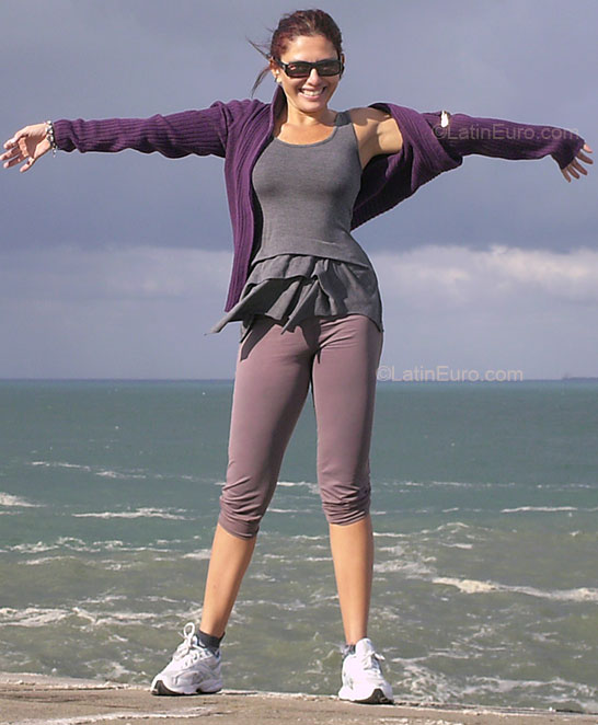 Date this attractive Brazil girl Jacinta from Fortaleza BR6359