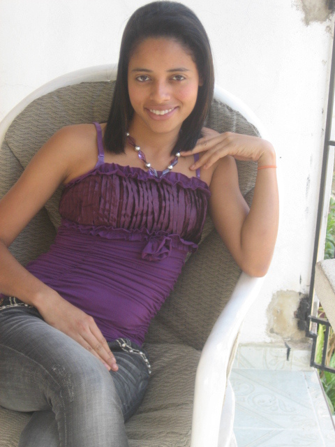 Date this hard body Dominican Republic girl Glenis from Santo Domingo DO5596