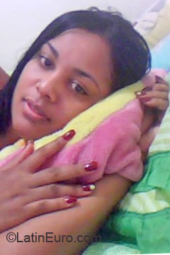 Date this hot Dominican Republic girl Awilda from Santiago DO5603