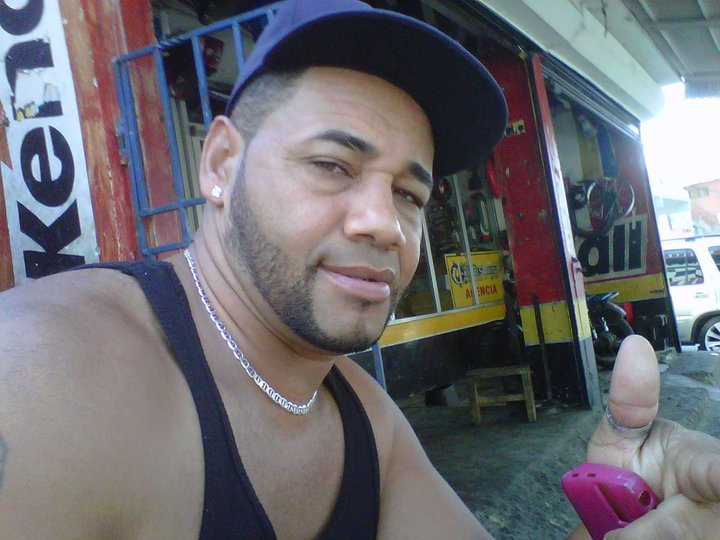 Date this voluptuous Dominican Republic man Franklin from Santo Domingo DO5631