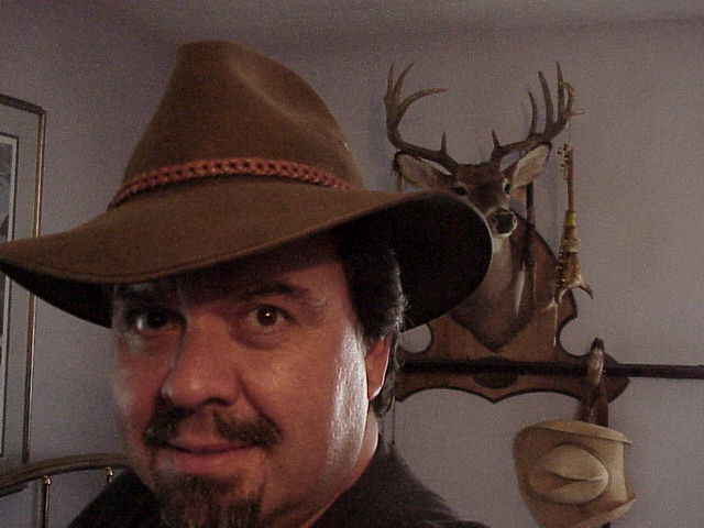 Date this nice looking United States man RANCE from Salem US8326