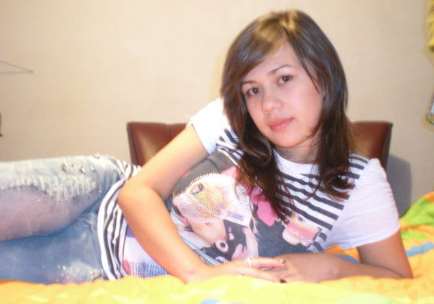 Date this pretty Colombia girl Angela from Cali CO5647