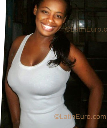 Date this young Brazil girl Juliana from Buzios BR6078