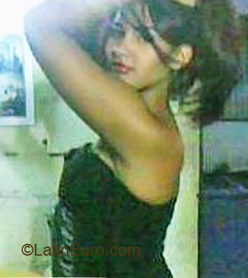 Date this voluptuous Dominican Republic girl Mabel from La Vega DO5693