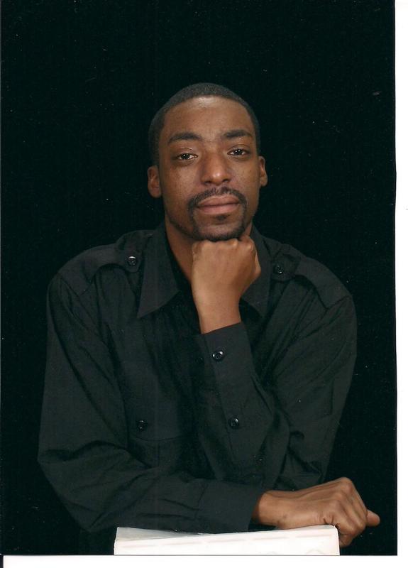 Date this nice looking United States man Kenny from Tampa US8407