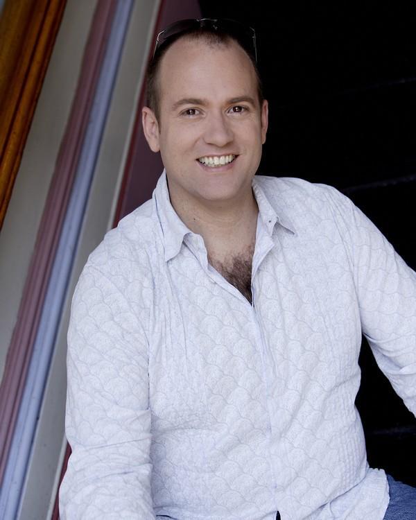Date this delightful United States man Luke from New York US8419