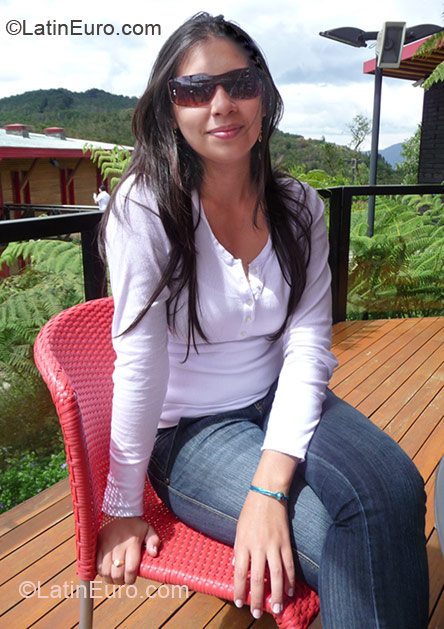 Date this young Colombia girl Carolina from Medellin CO5749