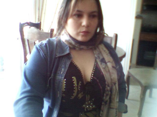 Date this stunning Colombia girl Constansa from Medellin CO5773