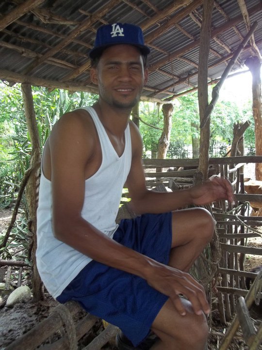 Date this nice looking Dominican Republic man Luis jose from Rep Dom DO5828