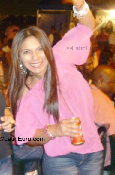 Date this hard body Panama girl Adriana from Panama City PA46