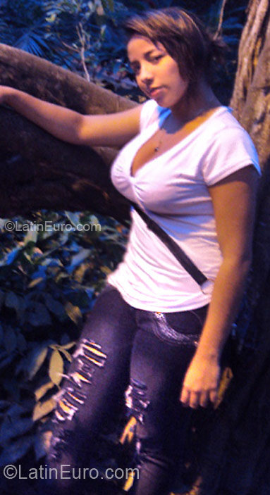 Date this stunning Colombia girl Isabel from Monteria CO5860