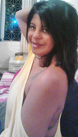 Date this fun Brazil girl Ana Karla from Rio De Janeiro BR4288