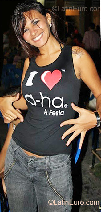 Date this beautiful Brazil girl Rosalba from Fortaleza BR6085