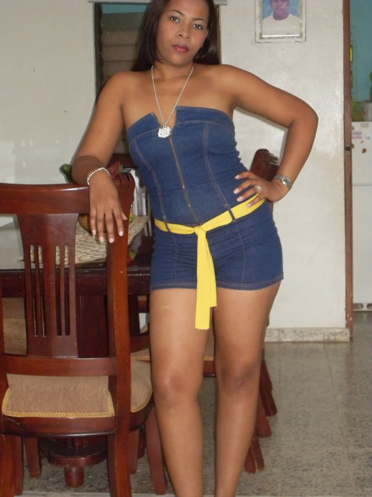 Date this cute Dominican Republic girl Mayra from Santiago DO5903