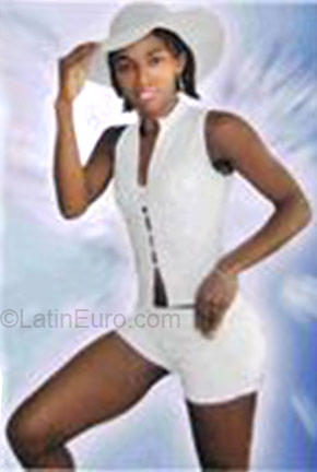 Date this beautiful Colombia girl Nelcy from Pereira CO5901