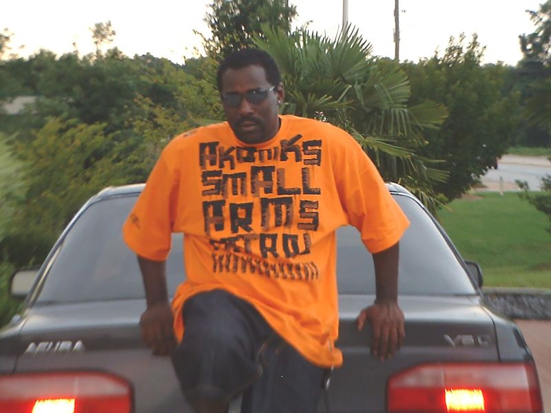 Date this attractive United States man LQQking from Lithonia US8556