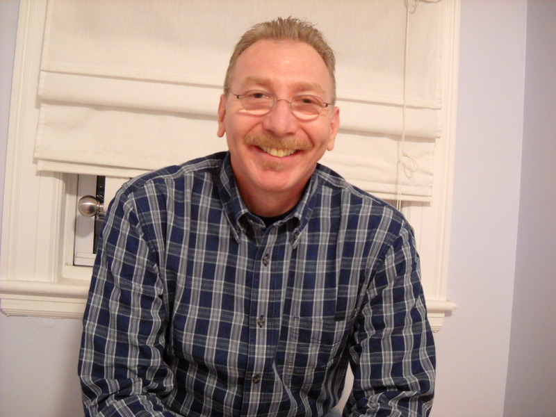 Date this tall United States man Stillsteve from Boston US8558