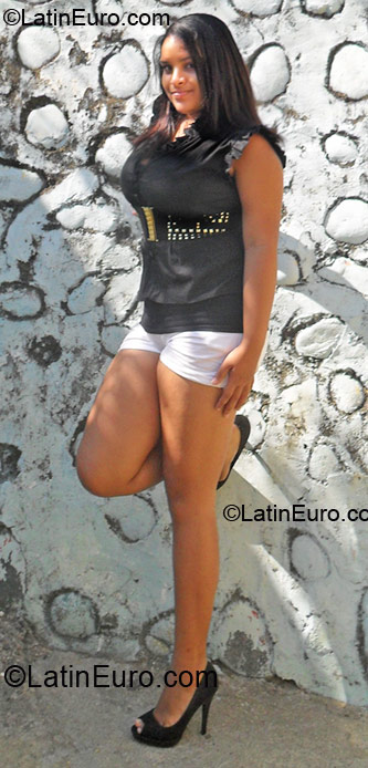 Date this passionate Dominican Republic girl Stephany from Santiago DO5982