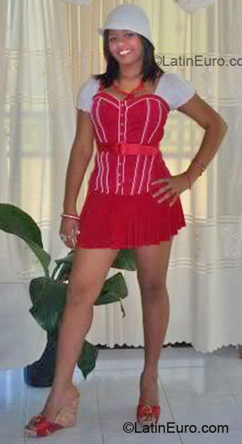 Date this fun Dominican Republic girl Lissette from Puerto Plata DO5983