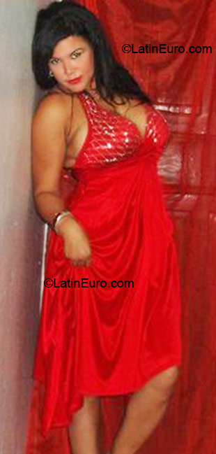 Date this charming Dominican Republic girl Mariette from San Pedro De Macoris DO5992