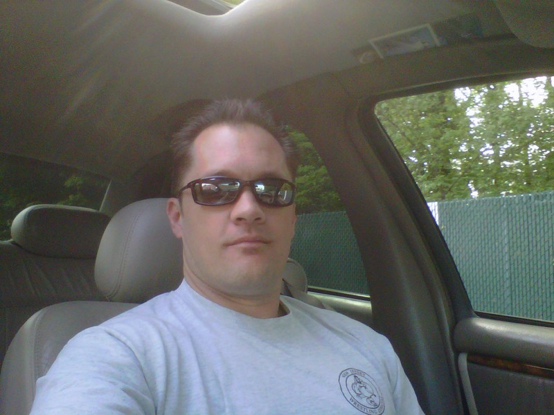 Date this hot United States man Donniebrask from Kenilworth US8693