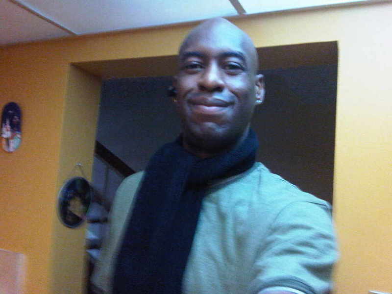 Date this young United States man Kevin from Miramar US8718