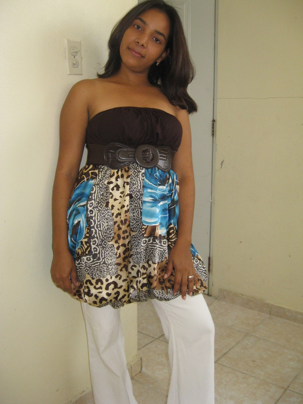Date this happy Dominican Republic girl Cinthia del car from Santiago De Los Caballeros DO6220