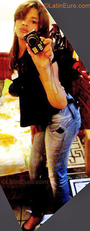 Date this fun Brazil girl Wanessa from Sao Paulo BR4479