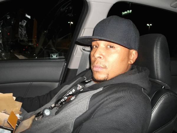 Date this athletic United States man Derrick from Atlanta US8761
