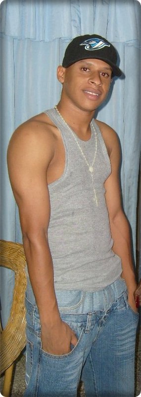 Date this tall Dominican Republic man Jose alexander from Santo Domingo DO6320