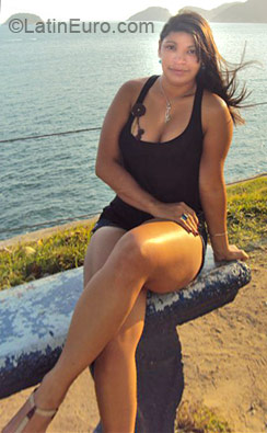Date this nice looking Brazil girl Keila from Natal BR6180