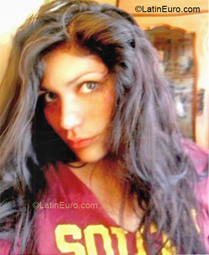 Date this charming Peru girl Yazmin from Lima PE424