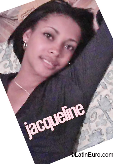Date this beautiful Dominican Republic girl Yaquelin plasen from Bonao DO6383