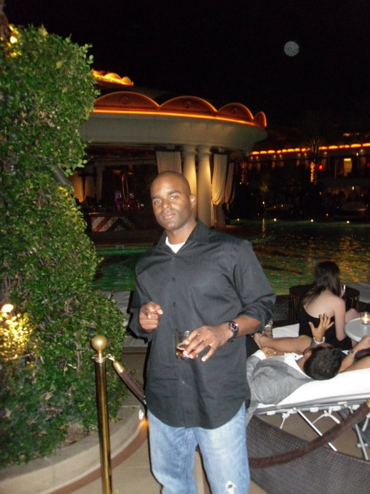 Date this exotic United States man Smokey24x from Sacramento US8823
